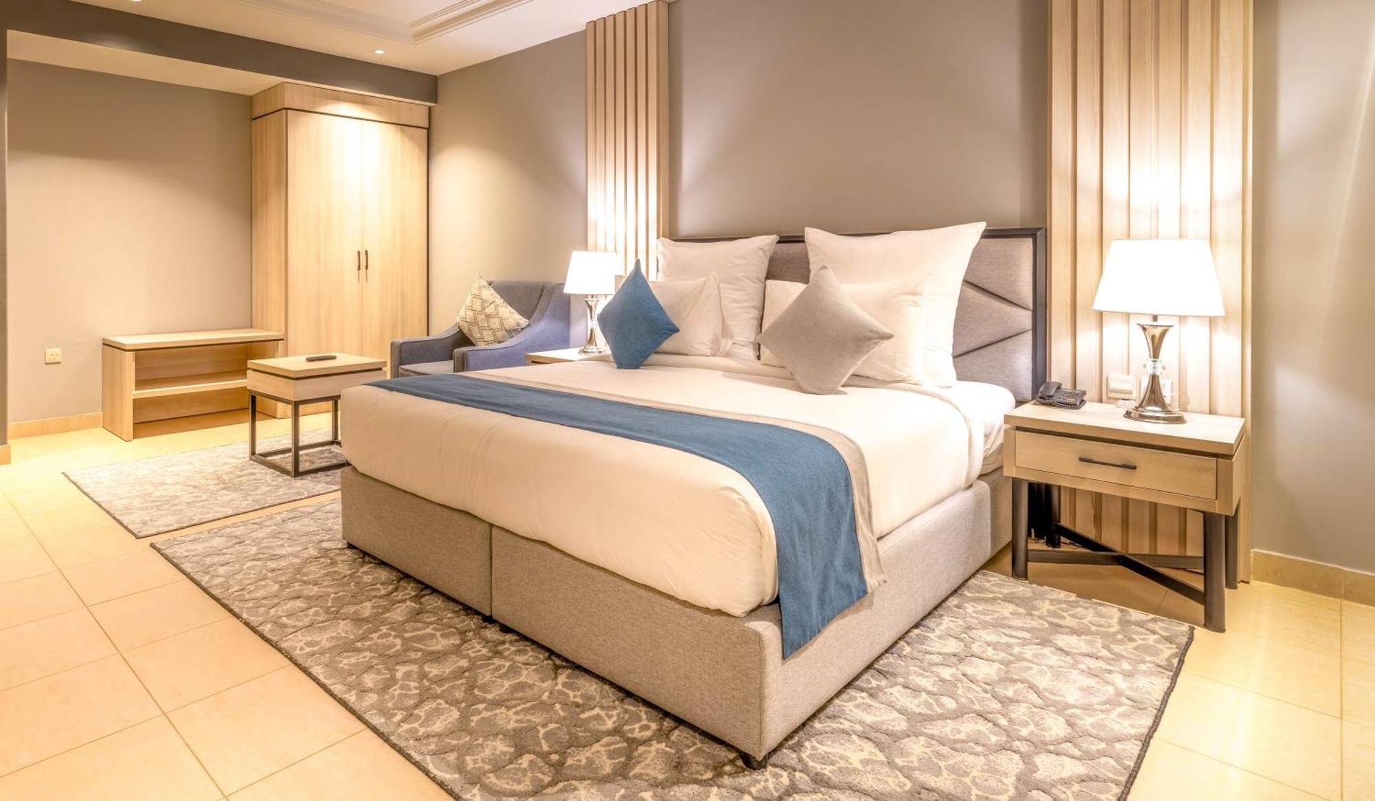 Enala Hotel Apartments - Tabuk Extérieur photo