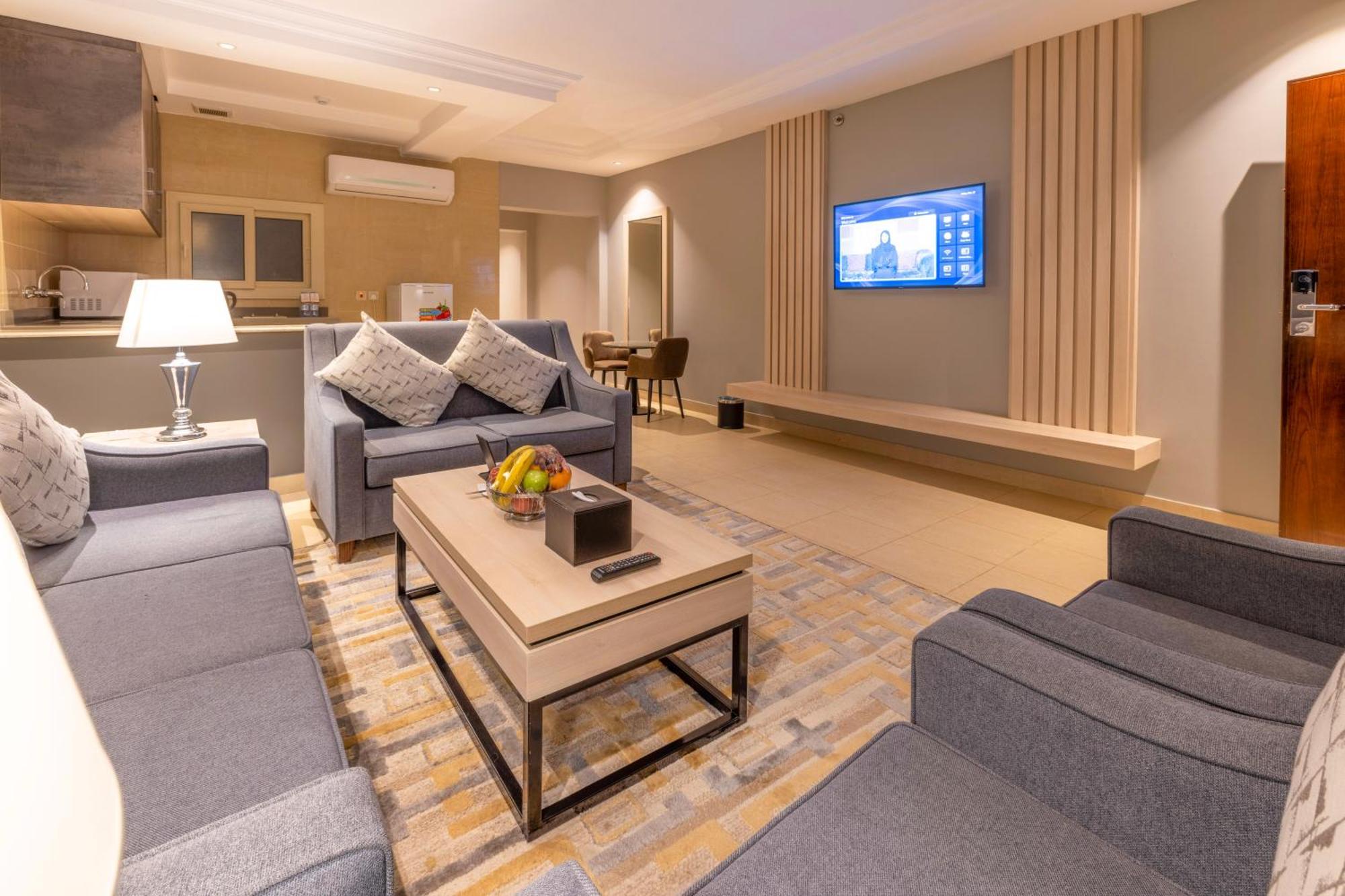 Enala Hotel Apartments - Tabuk Extérieur photo